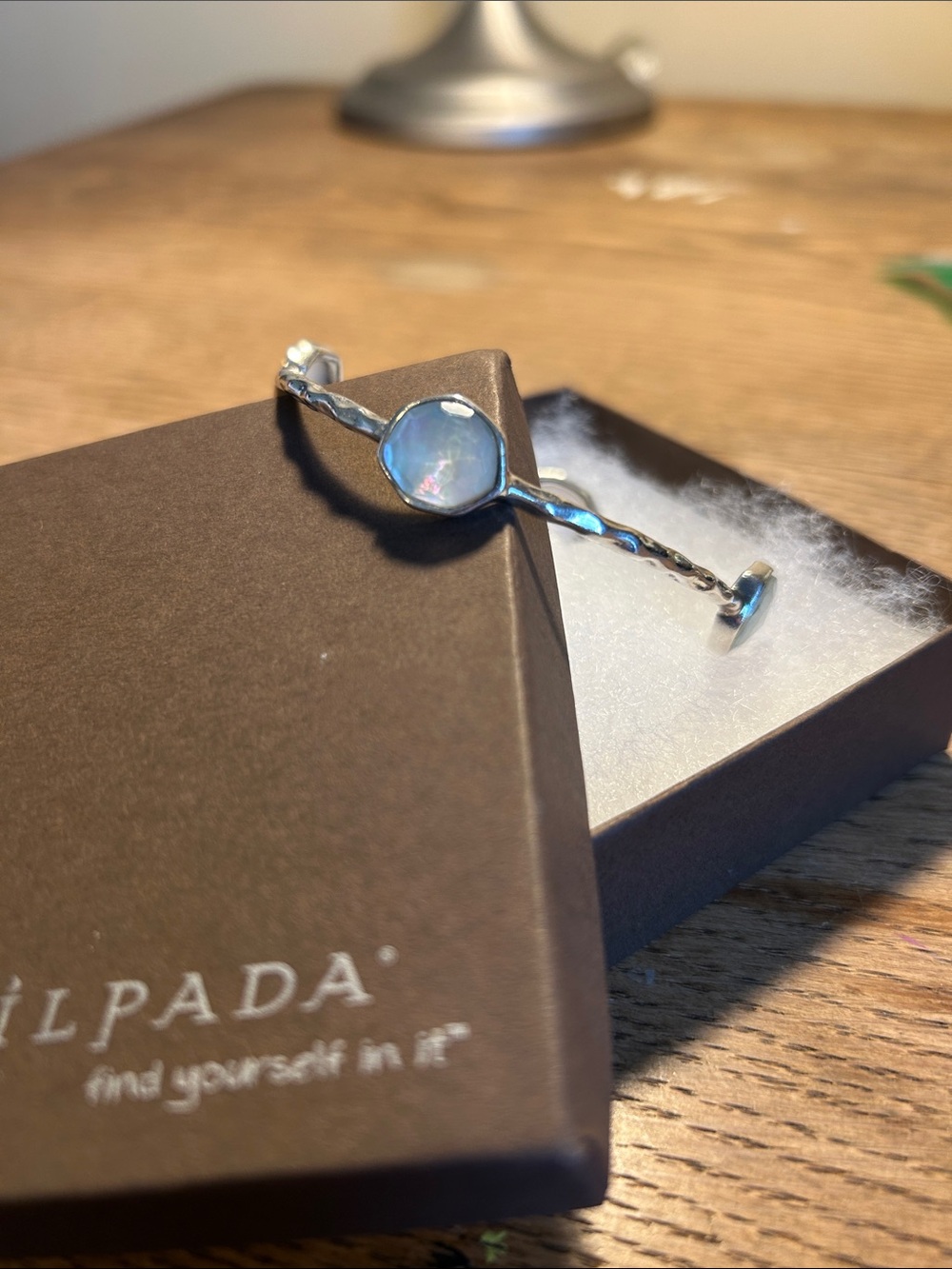 Silpada .925 Sterling Silver Mother-of-Pearl Accent Bangle Bracelet - Picture 4 of 5